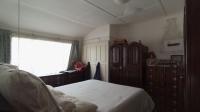 Bed Room 1 - 34 square meters of property in Bosmont