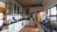 Kitchen - 30 square meters of property in Bosmont