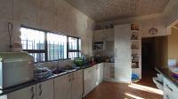 Kitchen - 30 square meters of property in Bosmont