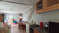 Kitchen - 30 square meters of property in Bosmont