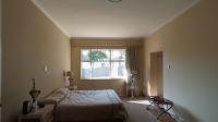 Main Bedroom - 33 square meters of property in Savoy Estate 