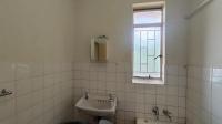 Bathroom 1 - 9 square meters of property in Vanderbijlpark