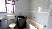 Main Bathroom - 9 square meters of property in Highbury