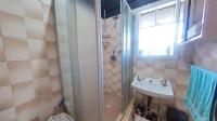 Bathroom 1 - 4 square meters of property in Newlands East