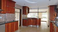 Kitchen - 43 square meters of property in Umhlanga Rocks