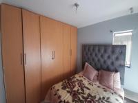 Bed Room 1 of property in Atteridgeville