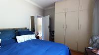 Bed Room 1 - 17 square meters of property in Kenridge 