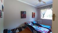 Bed Room 2 - 21 square meters of property in Kenridge 