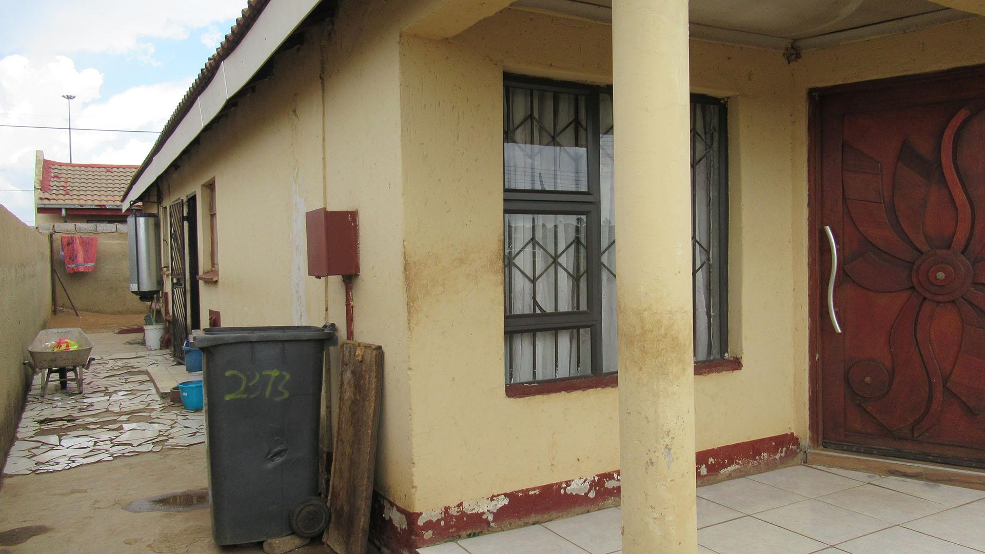 Front View of property in Doornkop