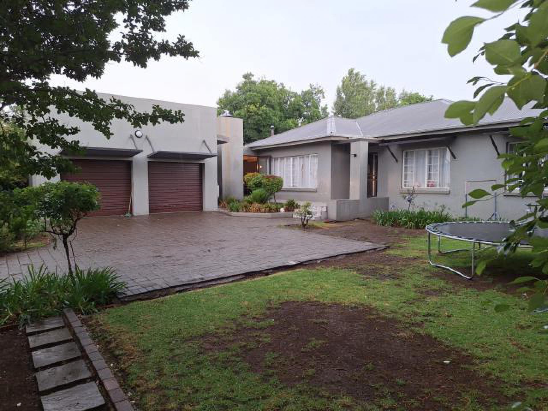 Front View of property in Dan Pienaar