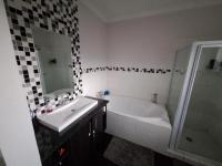 Main Bathroom of property in Dan Pienaar