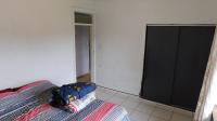 Main Bedroom - 14 square meters of property in Memorial Park 