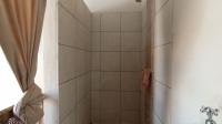 Bathroom 1 - 9 square meters of property in Doringkloof