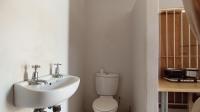 Bathroom 1 - 9 square meters of property in Doringkloof