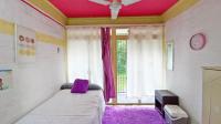 Bed Room 1 - 13 square meters of property in Boughton