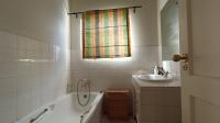 Bathroom 1 - 4 square meters of property in Lone Hill