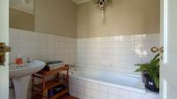 Bed Room 3 - 11 square meters of property in Lone Hill