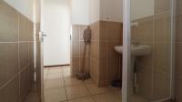 Bathroom 1 - 7 square meters of property in Hesteapark