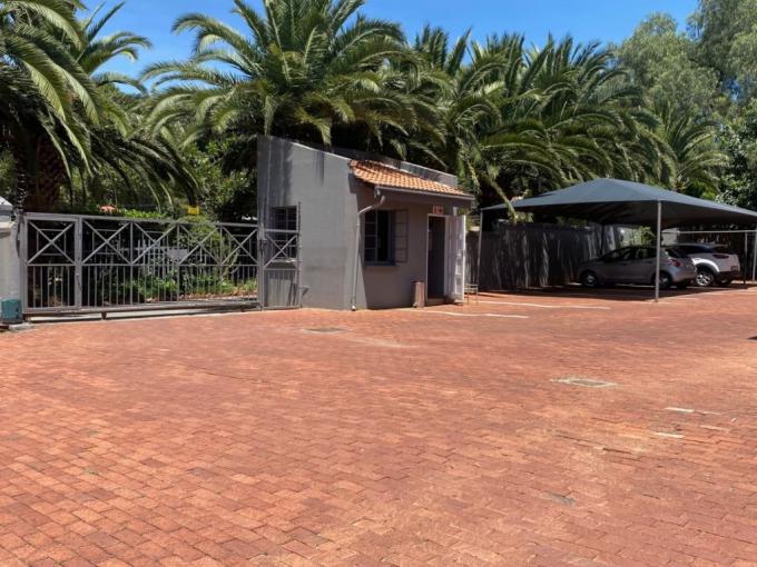 3 Bedroom Simplex for Sale For Sale in Westdene (JHB) - MR618138