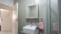 Bathroom 1 - 5 square meters of property in Erand Gardens