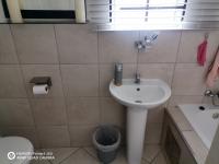 Main Bathroom of property in Kirkney