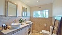 Main Bathroom - 10 square meters of property in Chiltern Hills