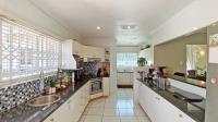 Kitchen - 23 square meters of property in Chiltern Hills