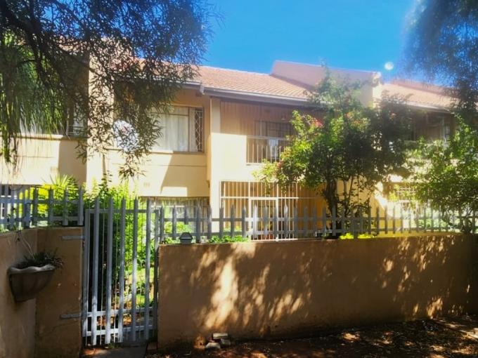 4 Bedroom Simplex for Sale For Sale in Rustenburg - MR618578