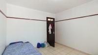 Main Bedroom - 19 square meters of property in Bulwer (Dbn)