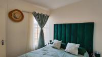 Bed Room 1 - 10 square meters of property in Salfin