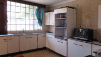 Kitchen - 16 square meters of property in Regents Park