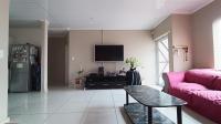 Lounges - 40 square meters of property in Kraaifontein