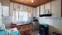 Kitchen - 10 square meters of property in Montford