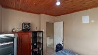 Bed Room 2 - 10 square meters of property in Montford