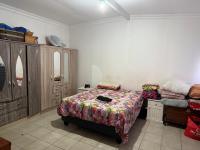 Main Bedroom of property in Grabouw