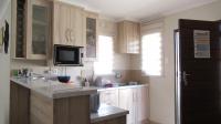 Kitchen - 9 square meters of property in Sky City