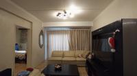 Lounges - 18 square meters of property in Sunninghill