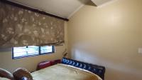 Bed Room 1 - 13 square meters of property in Sunninghill