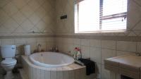 Main Bathroom - 9 square meters of property in Noordhang