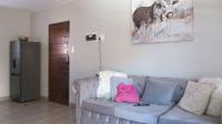 Lounges - 15 square meters of property in Olifantsvlei 327-Iq