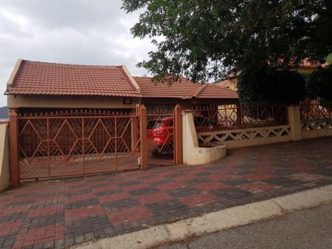 3 Bedroom House for Sale For Sale in Tlhabane West - MR620242