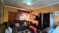 Lounges - 15 square meters of property in Vanderbijlpark