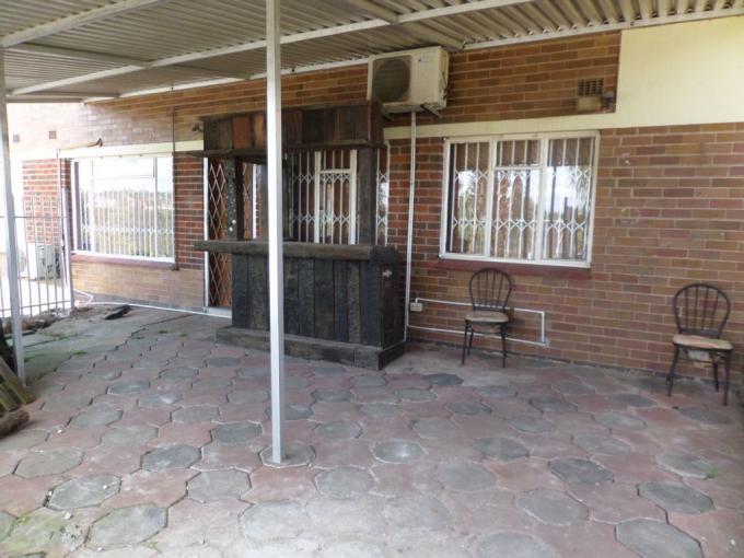 2 Bedroom Apartment for Sale For Sale in Malvern - DBN - MR621159