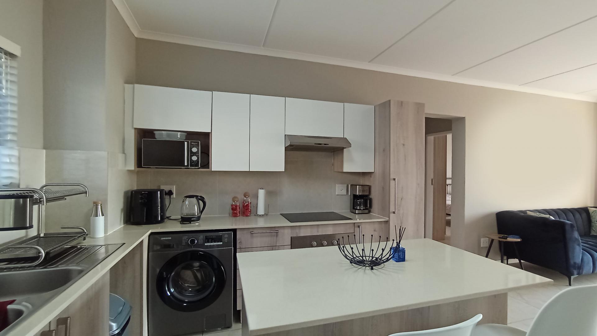 Kitchen - 13 square meters of property in Noordhang