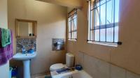 Bathroom 1 - 6 square meters of property in Sharon Park