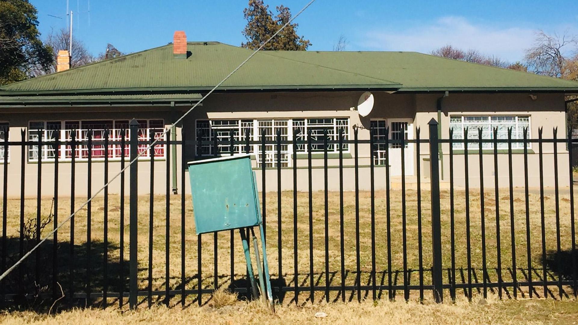 Front View of property in Wepener