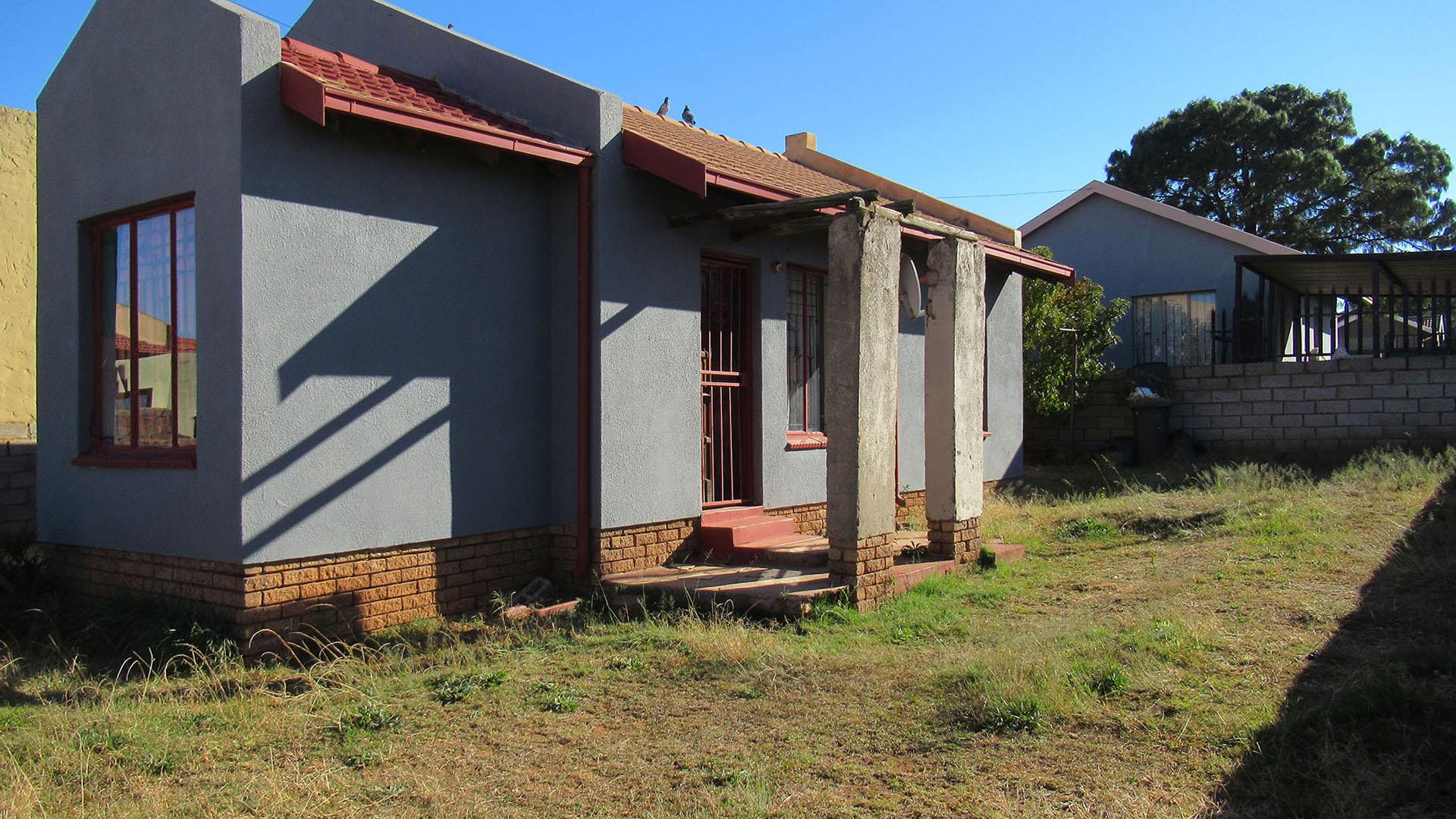 Front View of property in Kagiso