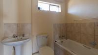 Bathroom 1 - 5 square meters of property in Olievenhoutbos