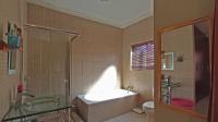 Main Bathroom - 6 square meters of property in Elandspoort