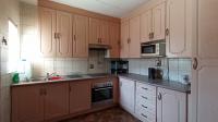 Kitchen - 11 square meters of property in Elandspoort